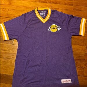 Los Angeles Lakers Mitchell & Ness V-Neck Shirt (Medium)